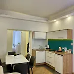 Relax Exclusive Apartment Free Public Parking