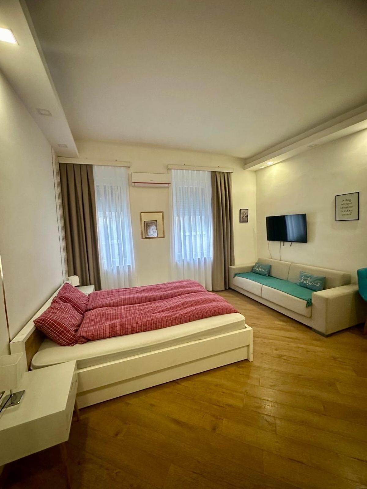 Relax Exclusive Free Public Parking Apartment