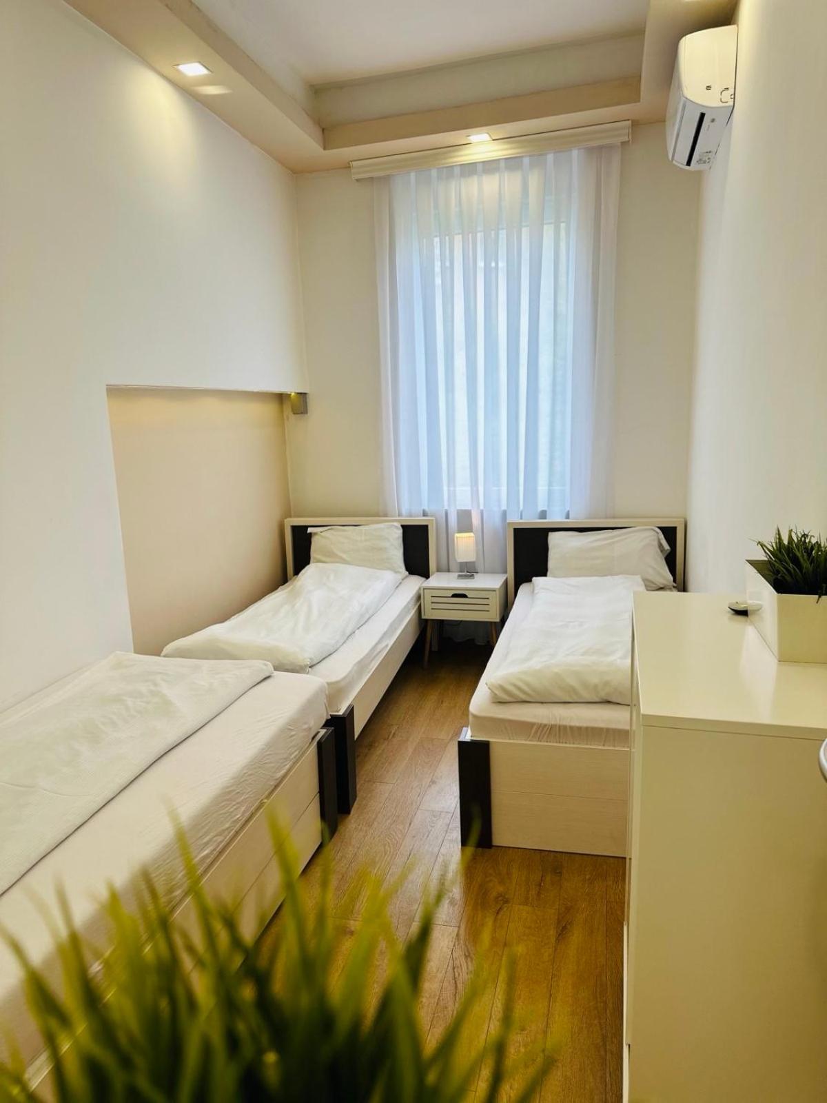 Relax Exclusive Free Public Parking * Sarajevo